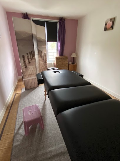 Nathalie Béguin réflexologie dorsale, Réflexologue à Pruniers