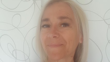 Stéphanie Marcos - Hypnothérapeute Psychanalyste à Saint-Mitre-les-Remparts, Hypnothérapeute à Saint-Mitre-les-Remparts