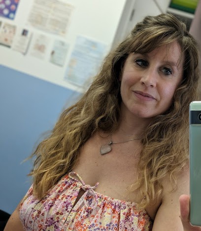 Adeline Camus Sophrologue, Art Therapist And Hypnosis Specialized Children, Adolescents And Perinatal, Hypnothérapeute à Rouffiac-Tolosan