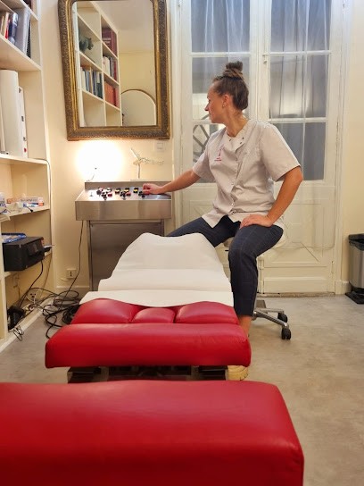 Amandine HELD Etiopathe PARIS 4, Praticien de Médecine Alternative à Paris 04