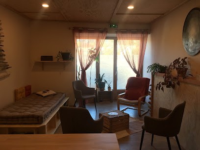 Marion Auberger | Coach en connaissance de soi et transformation, Praticien de Médecine Alternative à Guillestre