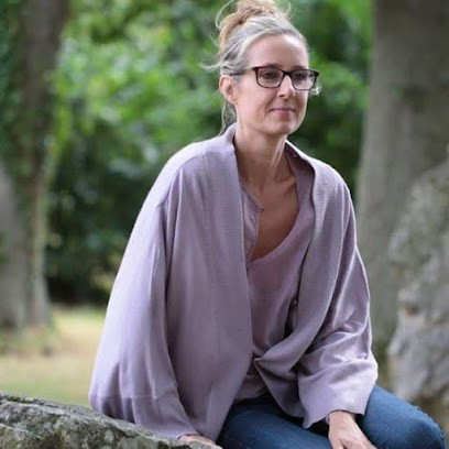 Alexandra Allée, Praticien de Médecine Alternative à Jugon-les-Lacs - Commune nouvelle