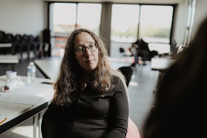 Clara Franquin - Troyes Hypnose Thérapeutique, Hypnose de Spectacle pour vos évènements, Enfants, ados et adultes, Hypnothérapeute à Saint-Parres-aux-Tertres