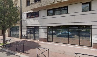 TASSI Paulin, Praticien de Médecine Alternative à Clichy