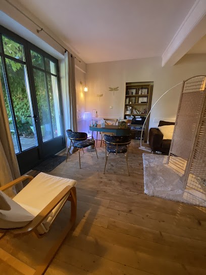 Vanessa LOMBARDI- Hypnothérapeute enfants - ado- adultes- couples, Hypnothérapeute à Civrieux