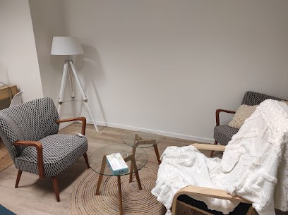 lynda ballouard, Praticien de Médecine Alternative à Saintines