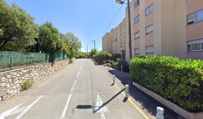 Bio-énergéticienne - Chi Nei Tsang - Reiki - Access Bar - Pyramide De Cristal - Triangle D'Or D'Isis Sothis - Stéphanie CAPPADONA - Mains Holistiques, Praticien de Médecine Alternative à Vallauris