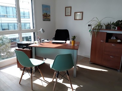 Ponsa Maria, Praticien de Médecine Alternative à Rueil-Malmaison