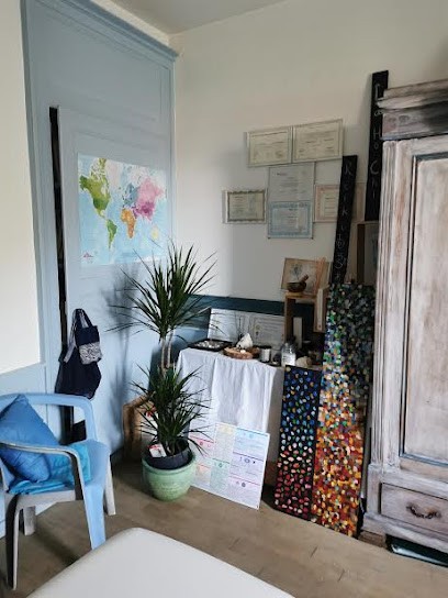 Marie Vallier Savine - La Rose Bleue, Praticien de Médecine Alternative à Corre