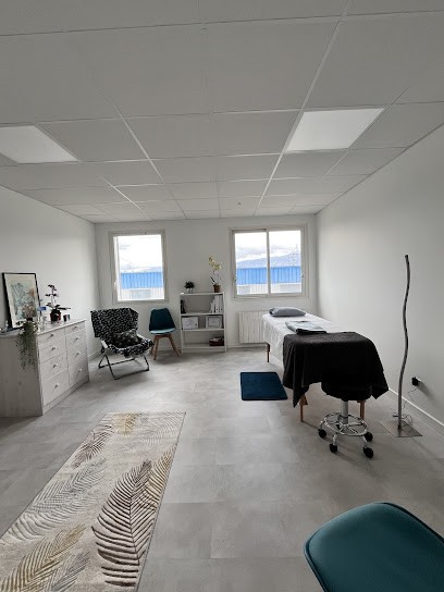 Luce Manzi Sophrosens, Praticien de Médecine Alternative à Prévessin-Moëns