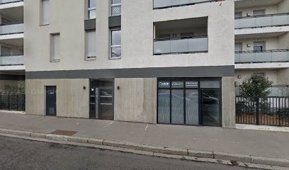 Jeanne CHEREZE - Naturopathie, Massage, Accompagnement Par La Voix, Praticien de Médecine Alternative à Lyon 07