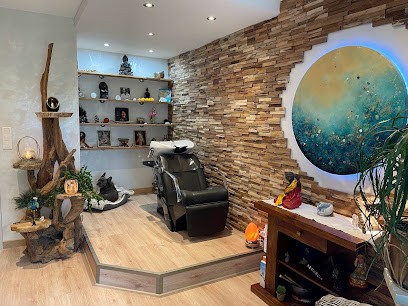 Karine Ferrari Magnétiseuse, Barreuse De Feu Et Coiffeuse Énergétique, Praticien de Médecine Alternative à Varennes-Jarcy