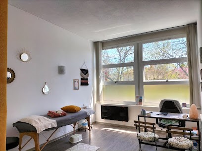 Marina Gaubert - Naturopathie & Réflexologie / Bien-être En Entreprise, Praticien de Médecine Alternative à Pouy-de-Touges