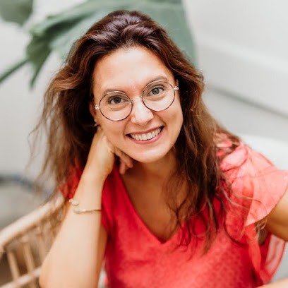 Naturopathe Paris 12 | Sophie-Caroline Chancel | Consultation, Réflexologie - Chi Nei Tsang - Massage Bien-Être Holistique, Praticien De Médecine Alternative à Paris 12