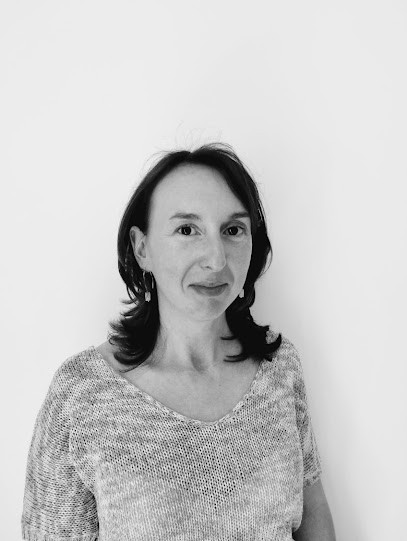 Ingrid Guiraud Sophrologue Certifiée RNCP, Praticien de Médecine Alternative à Voisins-le-Bretonneux