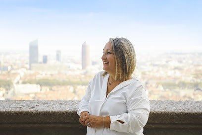 Lydia Justamente, Praticien de Médecine Alternative à Reyrieux