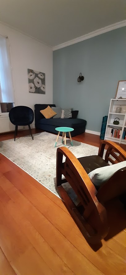 Valérie Minnucci - Sophrologue Certifiée RNCP & Praticienne Massages Du Monde, Praticien de Médecine Alternative à Montreuil