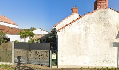 Anna-Svenja GUILBAUD Thérapeute Olistique, Praticien de Médecine Alternative à Saint-Michel-Chef-Chef