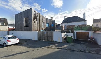 Caroline KAHN-SAUSSEREAU - Art-thérapeute, Praticien de Médecine Alternative à Auray