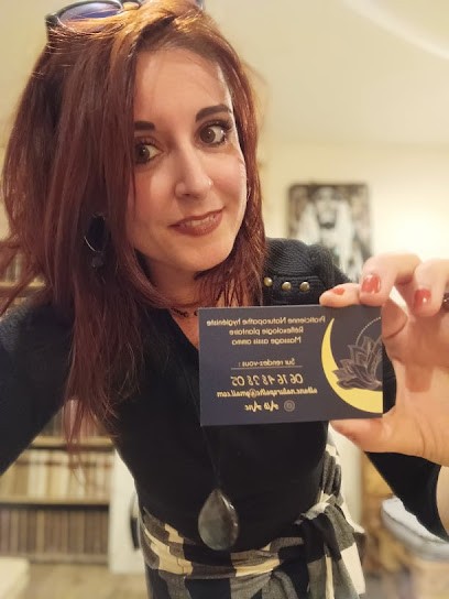 Albane Larger Naturopathe hygiéniste, réflexologie plantaire chinoise, massage assis Amma, Praticien de Médecine Alternative à Saint-Priest-en-Jarez