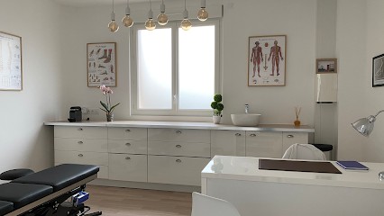 Léa Michel Etiopathe, Praticien de Médecine Alternative à L'Aigle