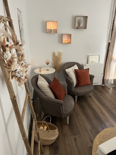 Fabienne Hypno Reflexo, hypnose, réflexologie plantaire, massage énergétique chinois, Tui Na, Hypnothérapeute à Saint-Morillon