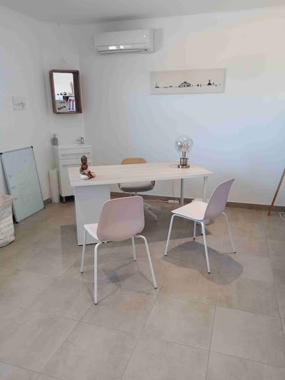 Céline Garcia Énergétique chinoise, Praticien de Médecine Alternative à Calvisson