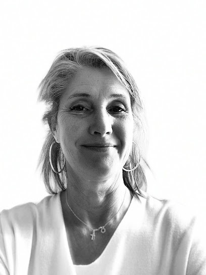 Isabelle Rocamora, Praticien de Médecine Alternative à Villeneuve