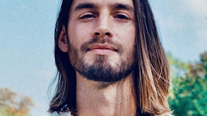 Victor Clément - Praticien En Ayurveda, Praticien de Médecine Alternative à Paris 07