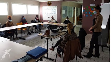 Sophrologue, Praticienne en Hypnose _ Arrêt du tabac ~ Perdre du poids par l'hypnose ~ Leïla Lahsen _ EI, Praticien de Médecine Alternative à Breuil-le-Vert