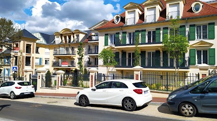 Emmanuelle Calaber - Réflexologue Plessis Robinson, Réflexologue au Plessis-Robinson