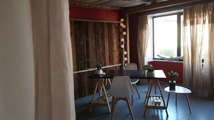 Naturopathe Franche-Comté Doubs Diplômée CMDQuébec Certifiée OMNES Karine Epenoy, Praticien de Médecine Alternative à Orchamps-Vennes