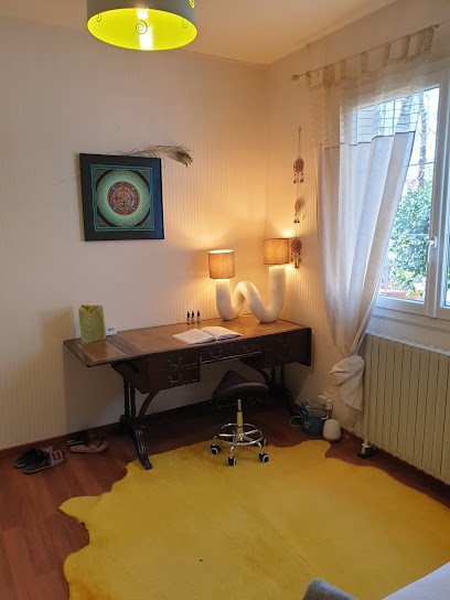 ANJOU MEDECINES ALTERNATIVES - Centre Thérapeutique Des Chrysalides, Soins Alternatifs Corps & Esprit, Hypnothérapeute à Beaucouzé