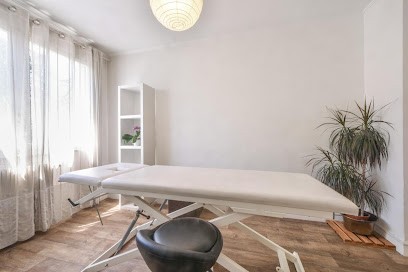 Notsougou Yris jasmie, Praticien de Médecine Alternative à Annecy