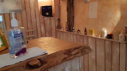 Françoise Larmurier Réflexologue Reflexologie Plantaire Et Palmaire, Praticien de Médecine Alternative à Cournanel