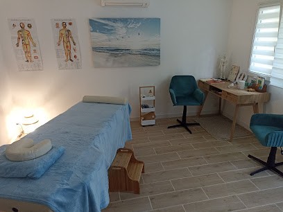 Florence Puset, Praticien de Médecine Alternative à L'Union