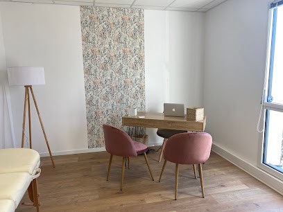 Sophie BRUNEAU Naturopathe (Centre Isis & June), Praticien de Médecine Alternative à Saint-Nazaire