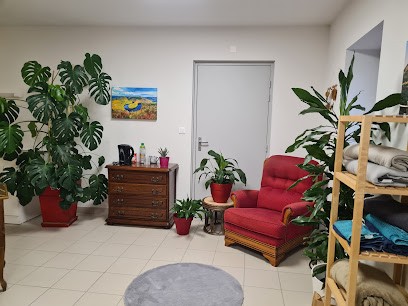 Marion Magnétiseur humains et animaux à distance, Praticien de Médecine Alternative à Luzillat