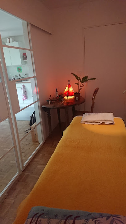 Estelle Thiebaut Naturopathe Et Praticienne En Réflexologie, Praticien De Médecine Alternative à Bordeaux