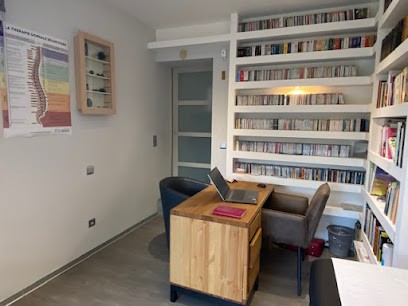Céline MEISTERMANN - Ostéothérapeute certifié, Praticien de Médecine Alternative à Fontvieille