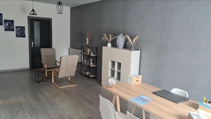 Errard Emilie, Praticien de Médecine Alternative à Navenne