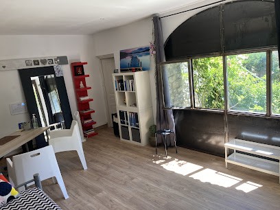 Zen'rgie Camille PECQUEUR, Praticien de Médecine Alternative à Tornac