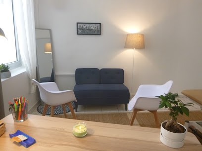 Hypnose, PNL, EMDR+RITMO, EFT, Coaching : Prisca Sêssi DJENGUE, Hypnothérapeute à Marseille 01