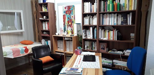 Christine Chapouly, Praticien de Médecine Alternative à Glaine-Montaigut