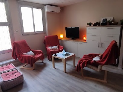 Elodie Sciascia Le Double, psychopraticienne, Hypnothérapeute à Vias