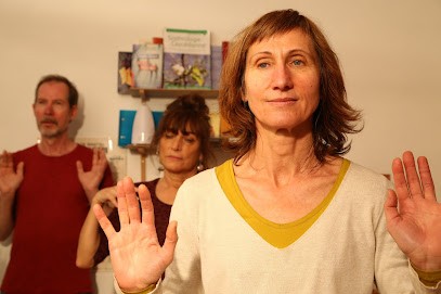 Pascale CAUSERET. Massage Shiatsu -Cours Qi-Gong à Montreuil, Praticien de Médecine Alternative à Montreuil