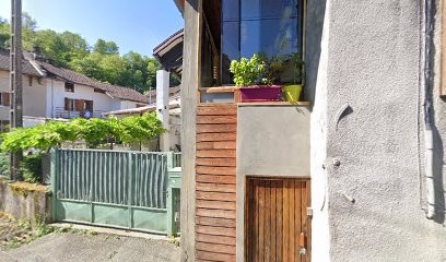 MOURROUX Amanda, Praticien de Médecine Alternative à Froges