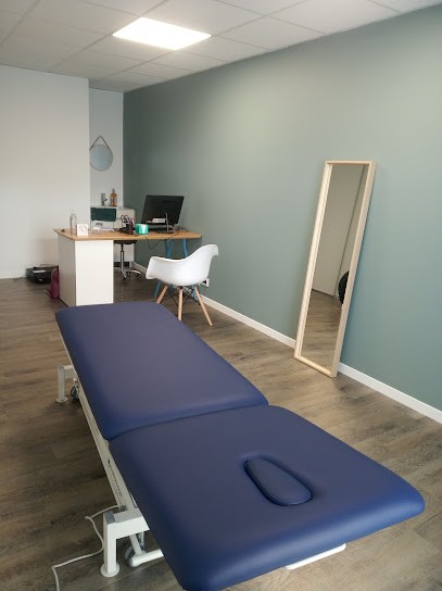 Katherine Ménez, Fasciathérapeute, Praticien de Médecine Alternative à Vertou