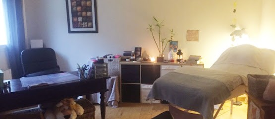 Sonia Dutrieux Accompagnatrice Holistique Praticienne De La Trame, Praticien de Médecine Alternative à Vailhauquès