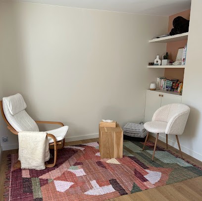 Chloé Barrois Sophrologue, Praticien de Médecine Alternative à Mouvaux